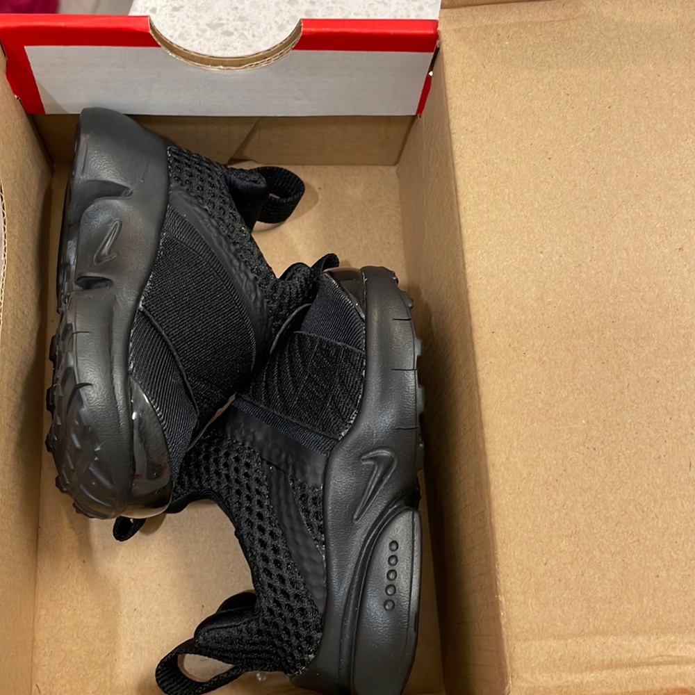 Black Nike Presto , 3C